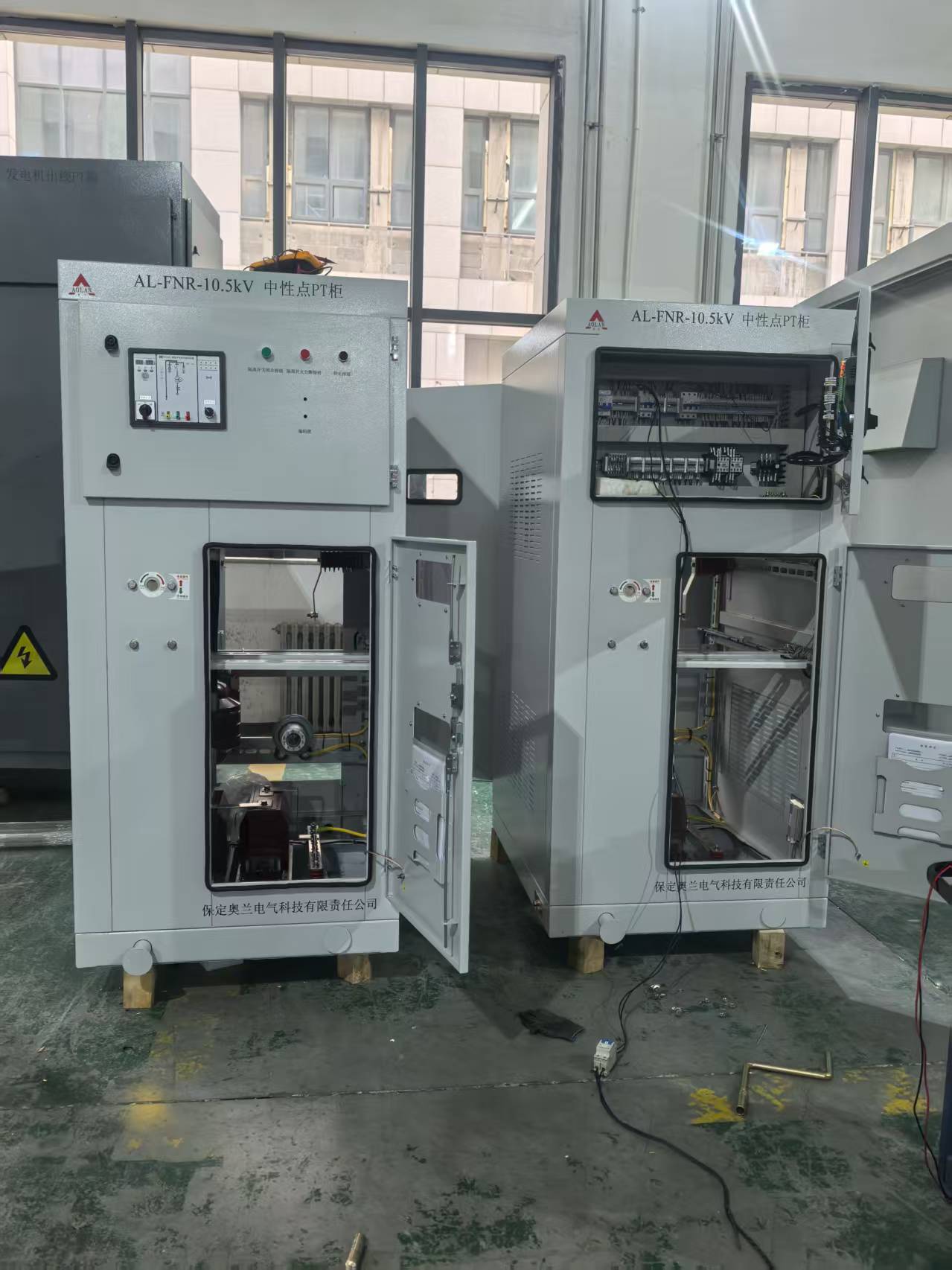 臥龍電氣南陽防爆集團股份有限公司-金風調相機項目 中性點PT柜